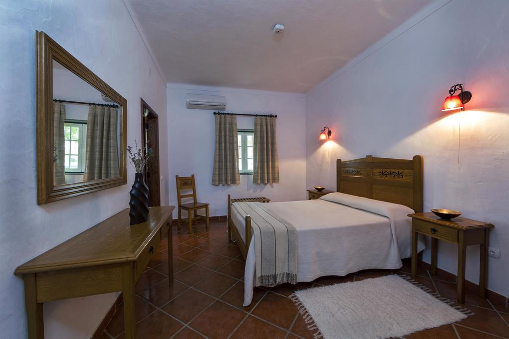 Naveterra-Hotel Rural Alandroal Exterior foto